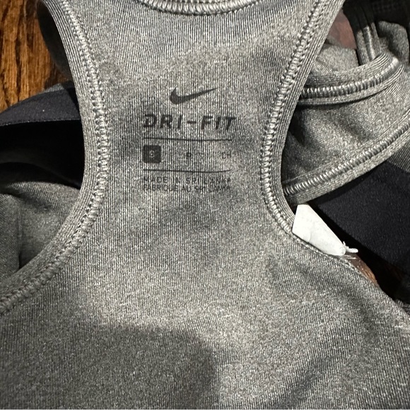 Nike Sports Bra Bundle - Picture 6 of 6